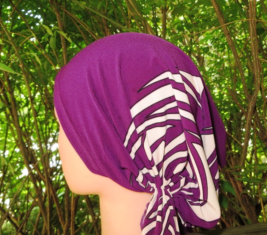 Purple stretchy pre tied tichel