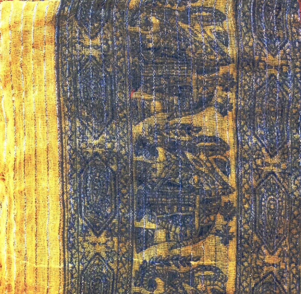 Yellow patterned lurex tichel