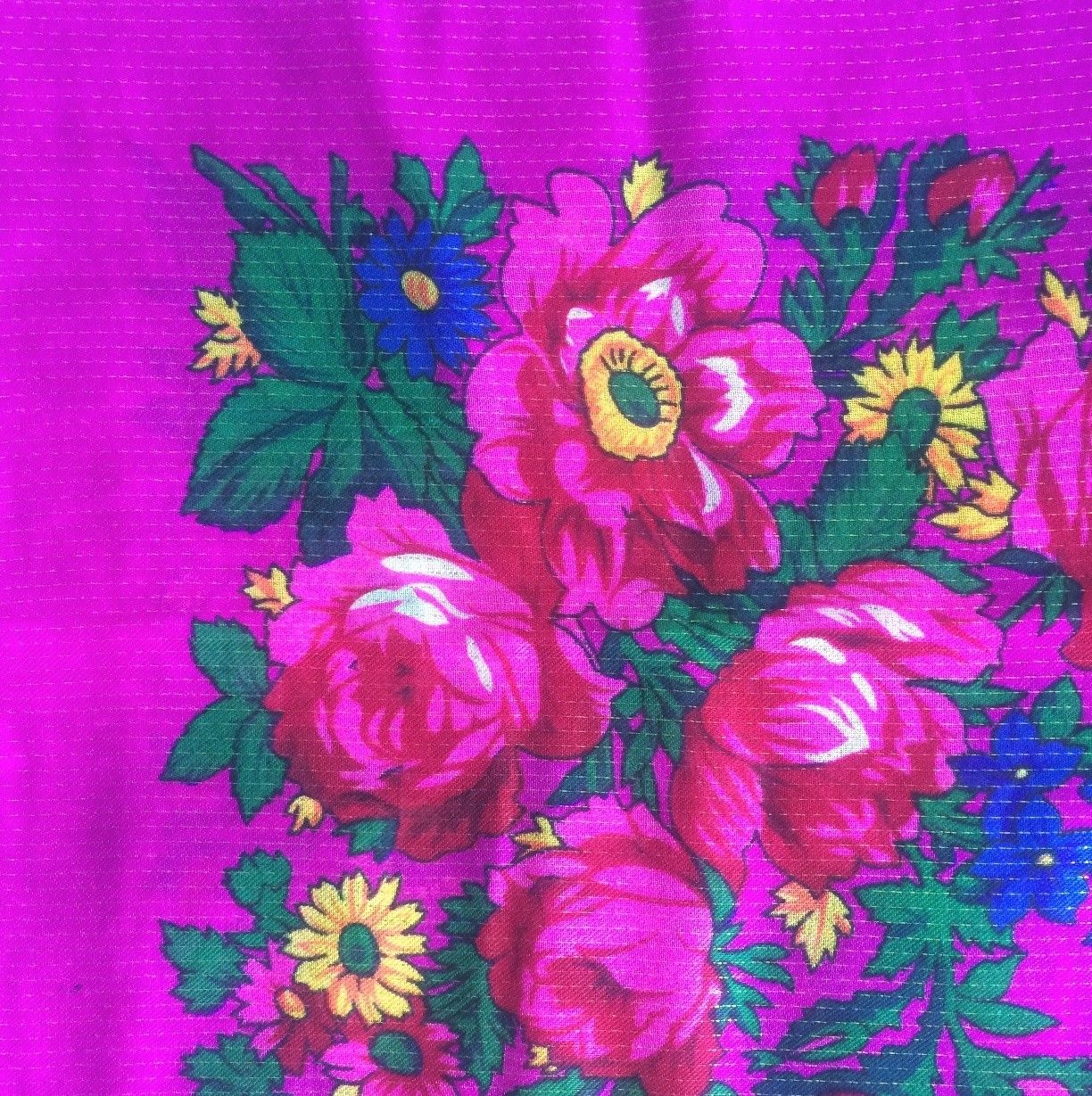 Fuchsia vintage tichel with gold threads