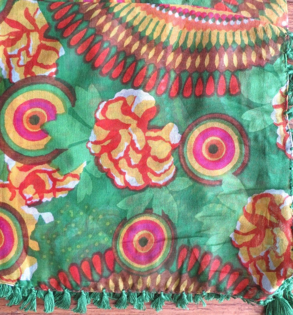 Green circular designed extra fancy tichel