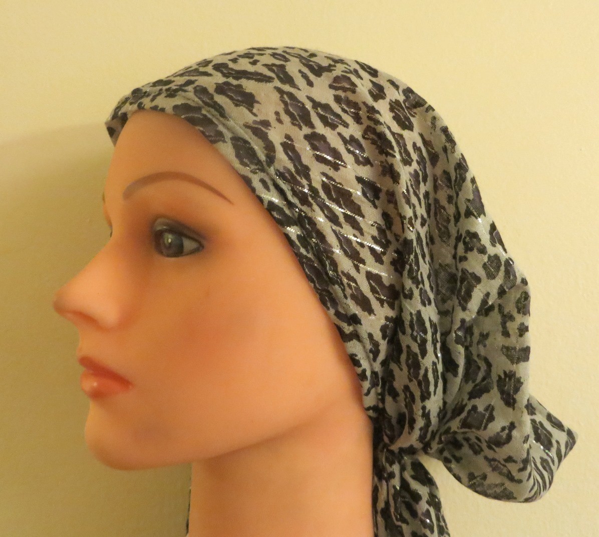 Leopard print gray pretied cotton tichel