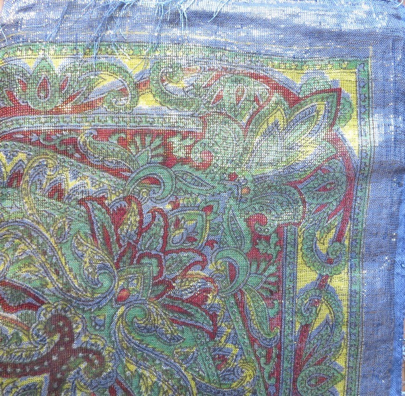 Light blue shimmering tichel