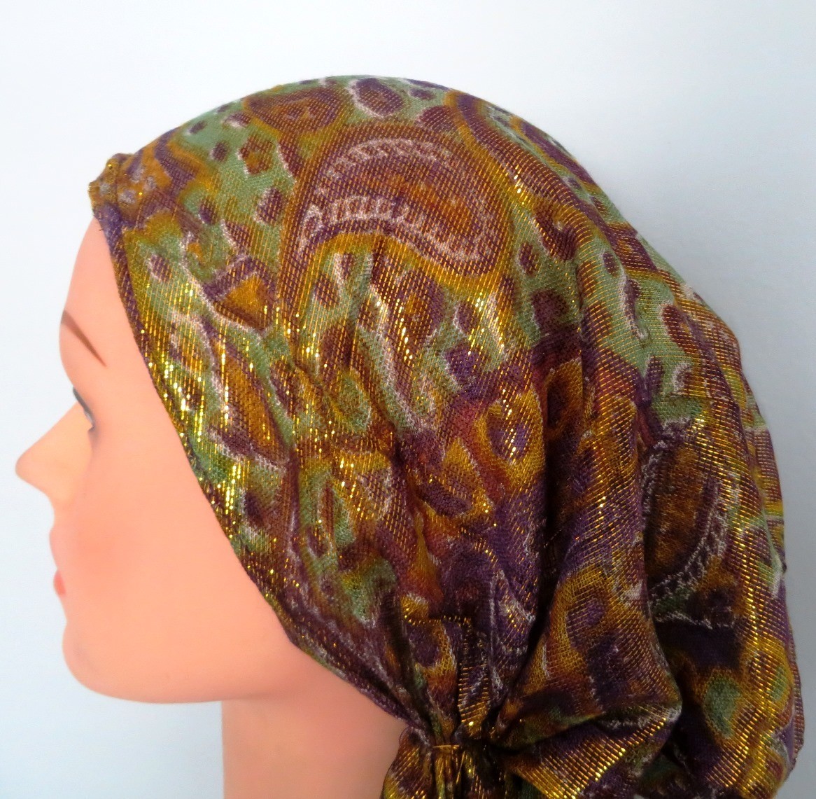 Purple shimmering pretied tichel