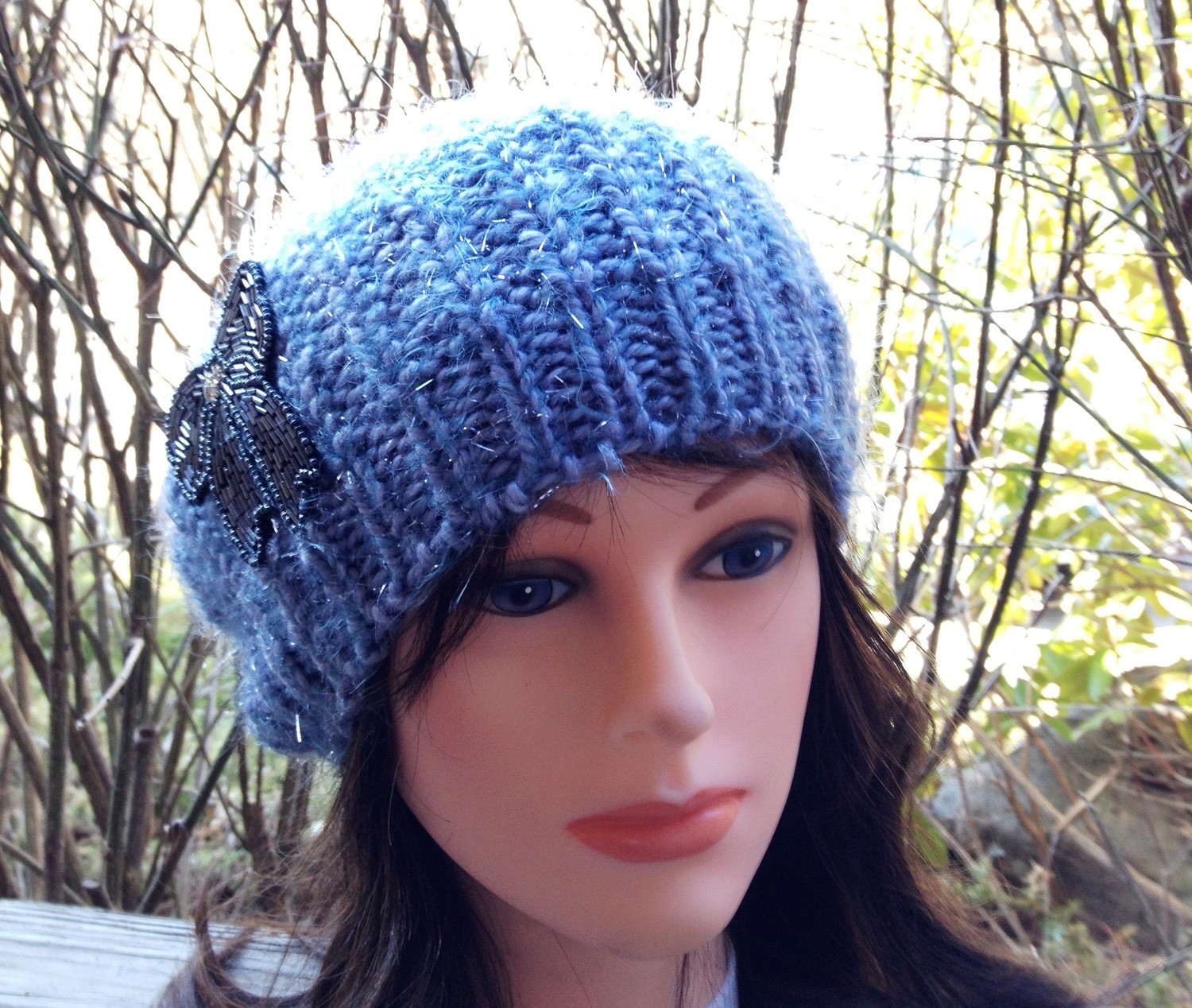 Chic beret shimmery gray