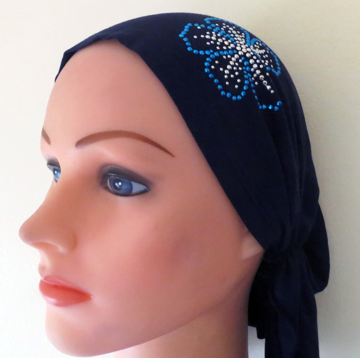 Blue pre tied tichel with applique