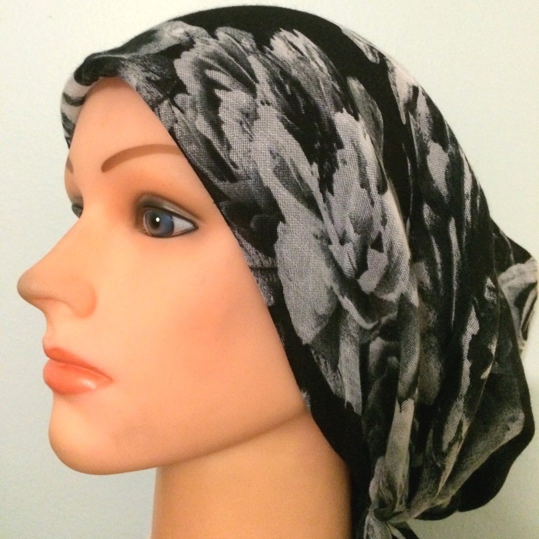 Black big flowers pretied tichel