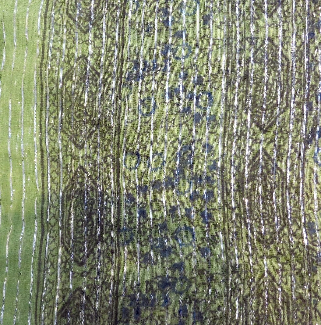 Light green lurex tichel with blue berry flowers