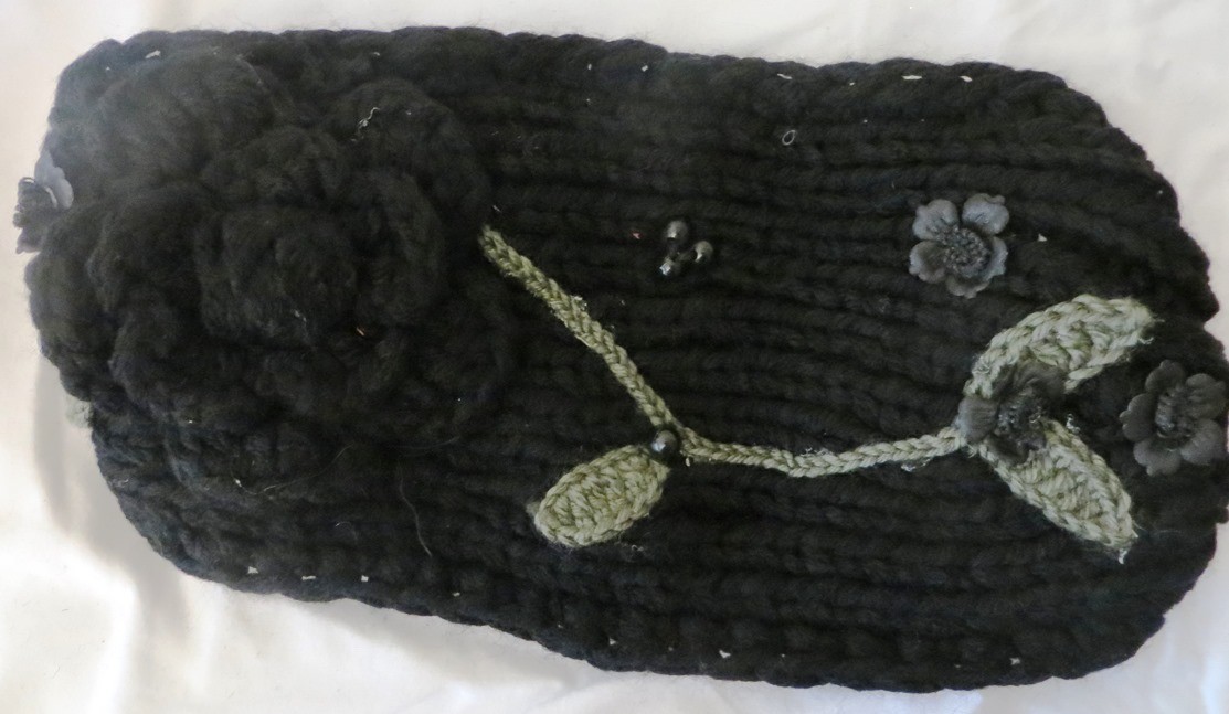 Black head wrap with berries etc.