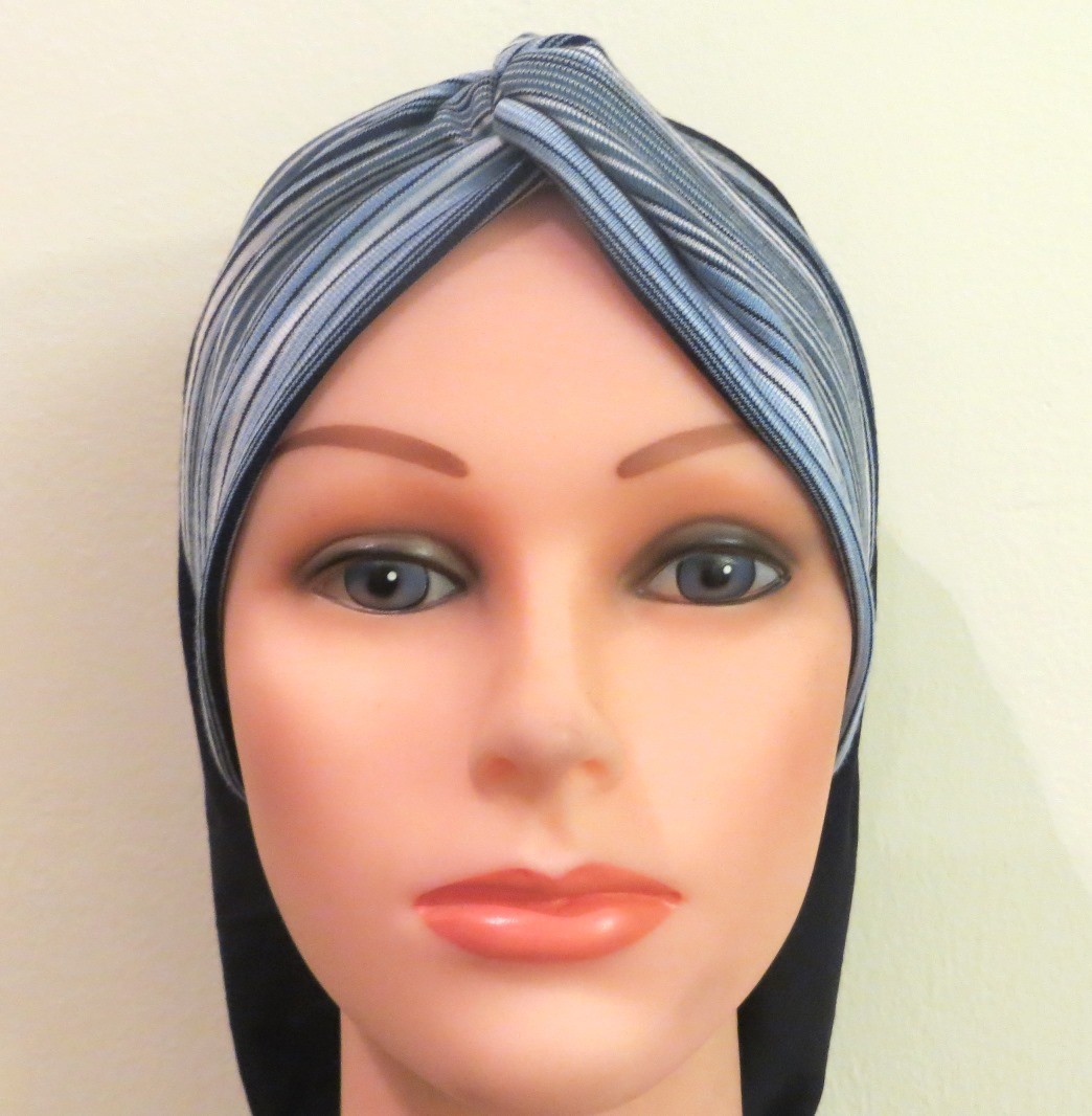 Knot snood blue