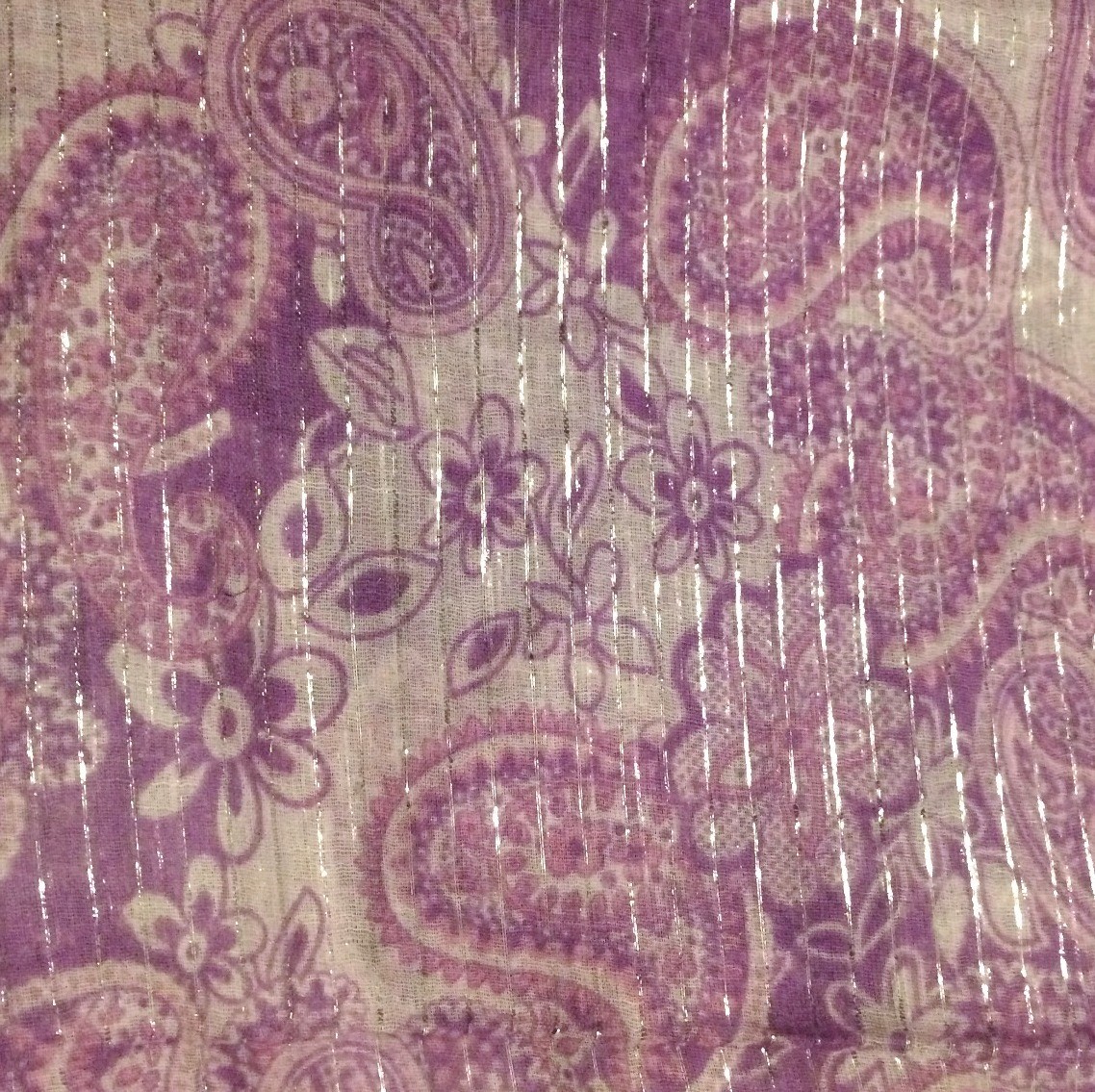 Lavender lg flowers &amp; paisley lurex tichel