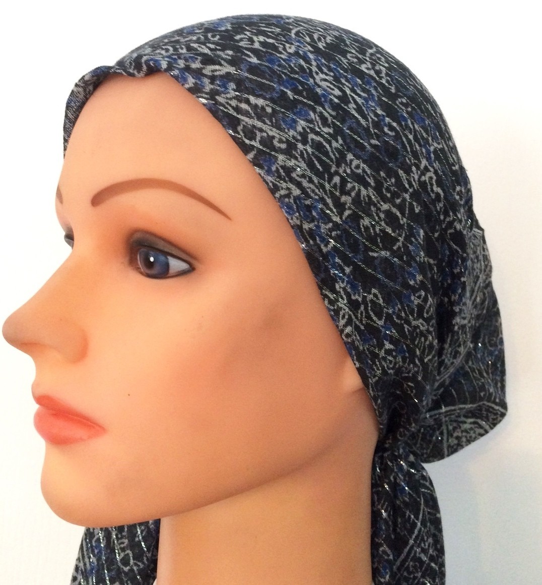 Black patterned lurex pre tied tichel