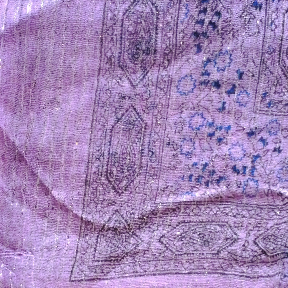 Lavender lurex tichel with blue berry flowers