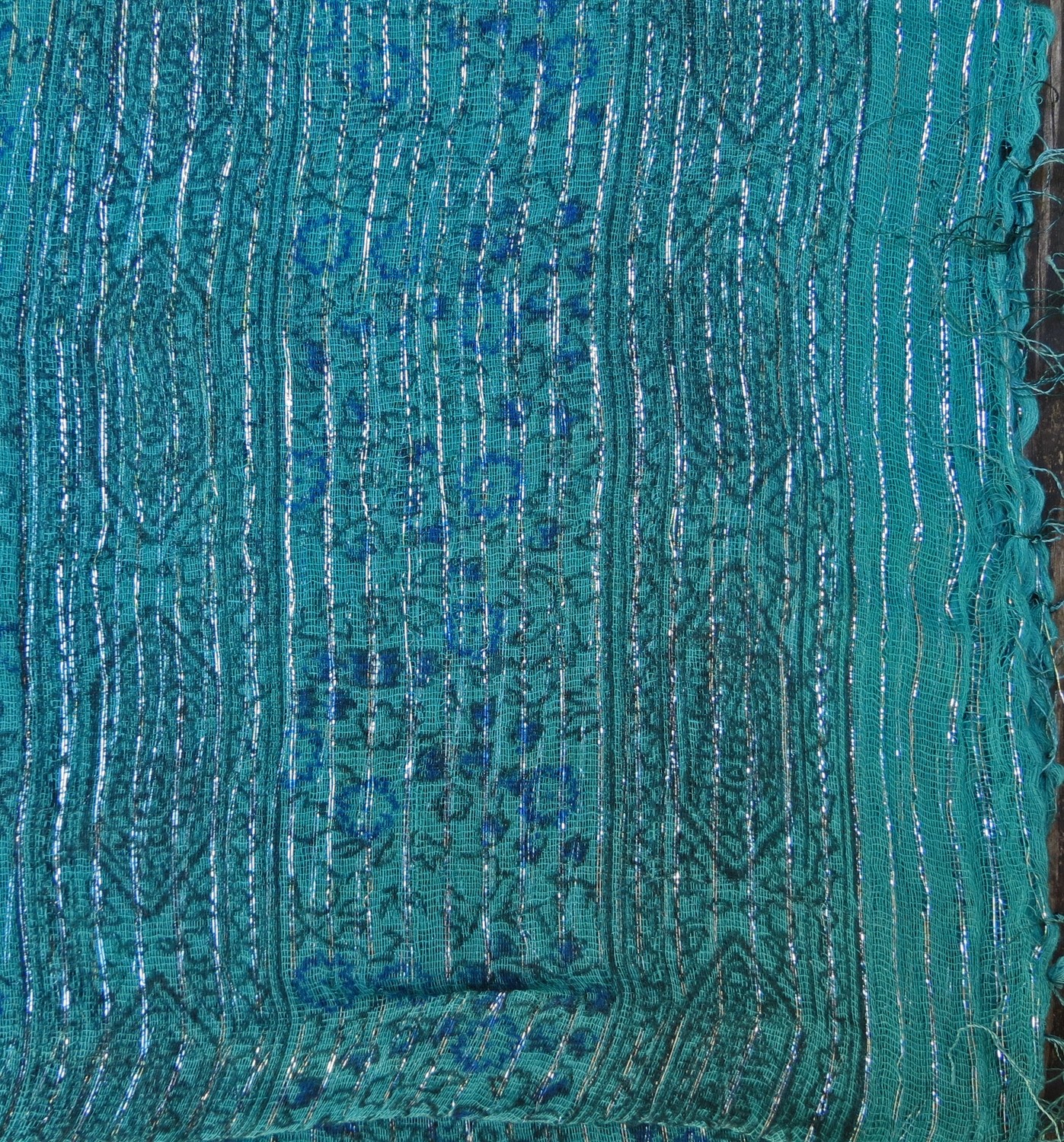 Medium sea green lurex tichel with blue berry flowers