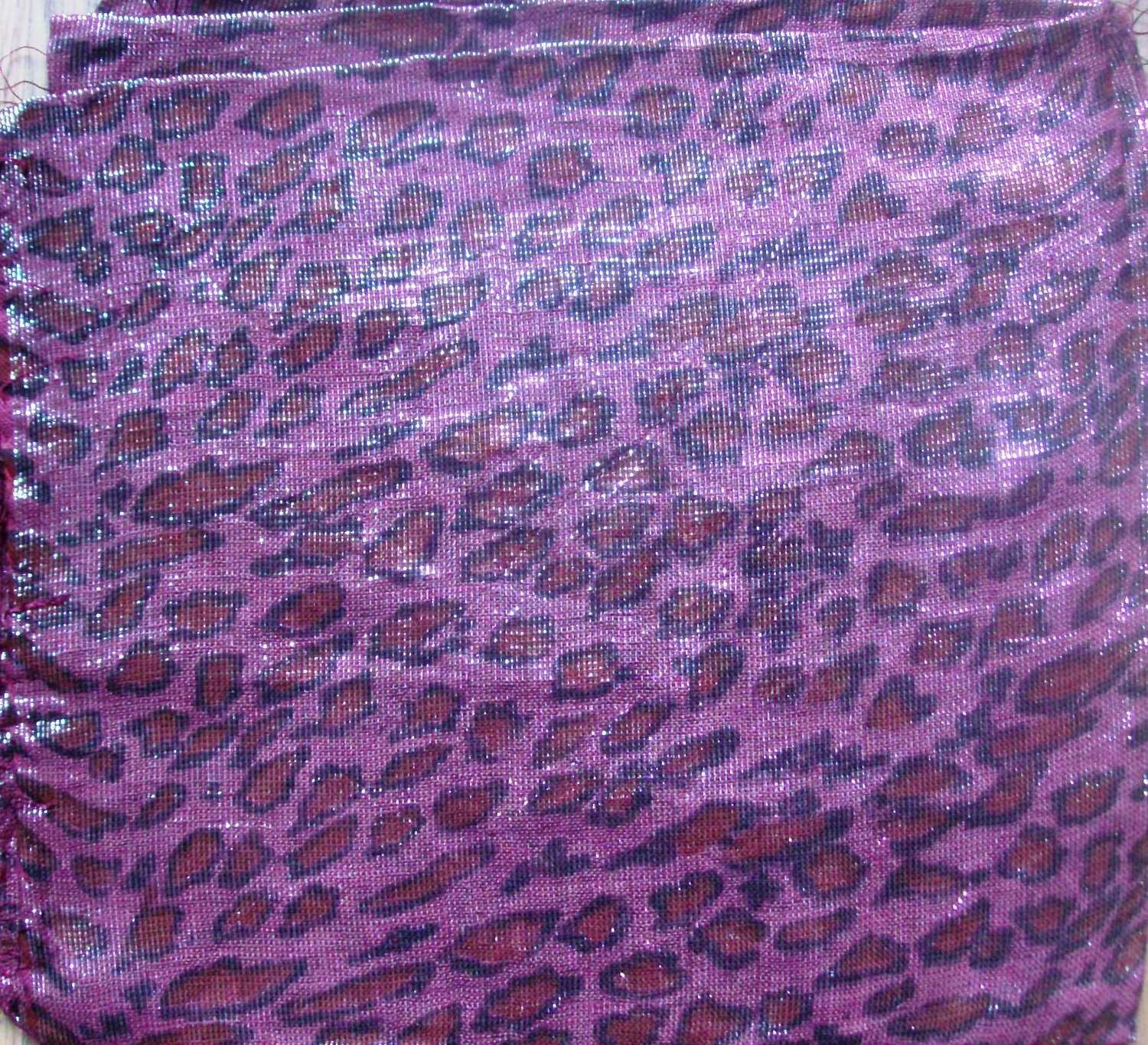 Dark pink shimmering animal print tichel