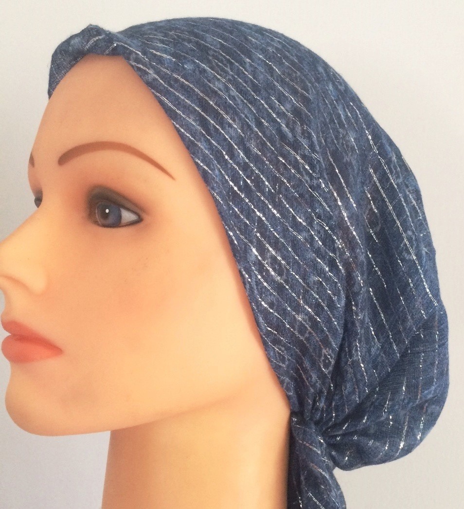 Dark blue with light pattern lurex pre tied tichel