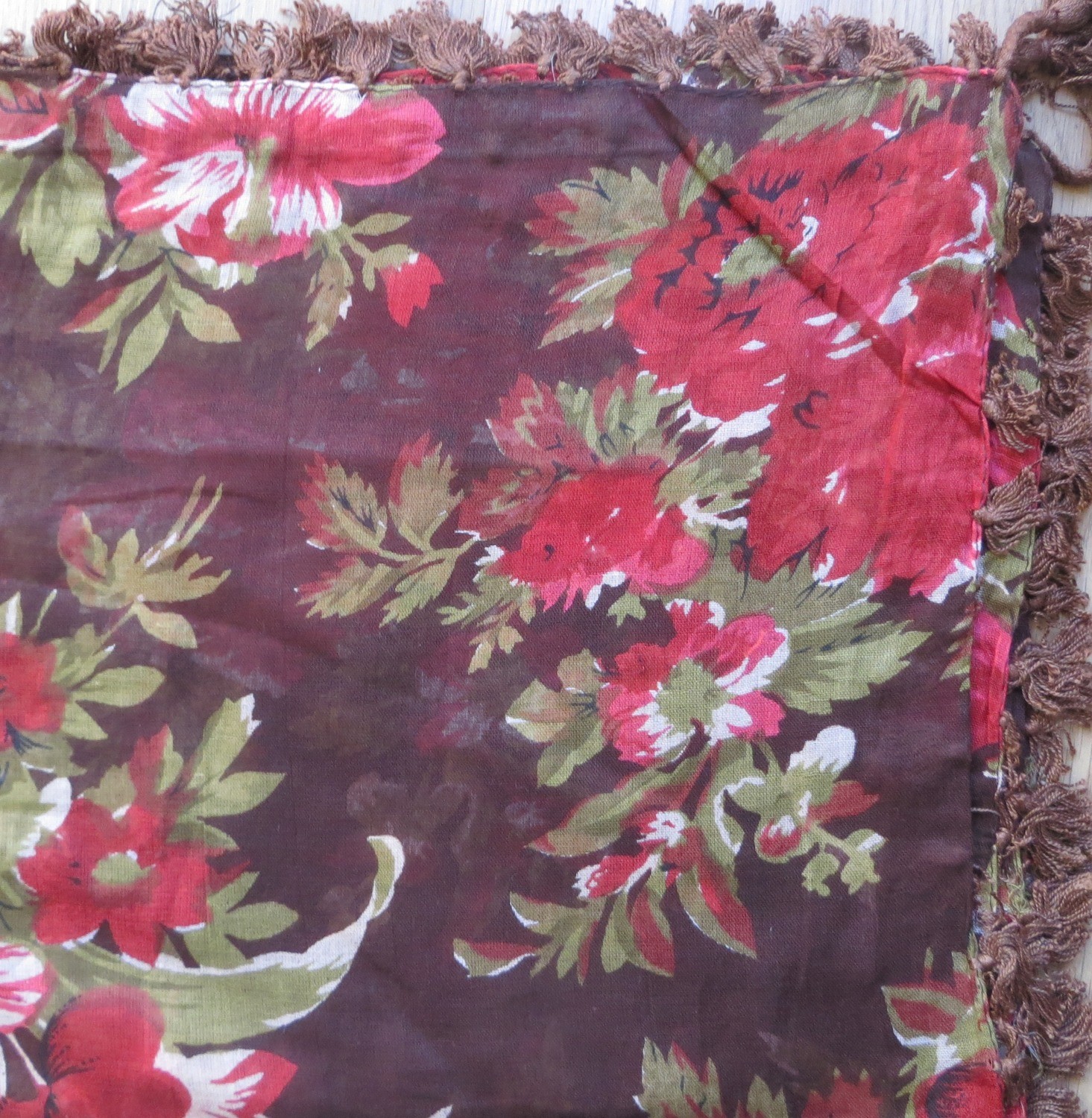 Brown with red and green extra fancy tichel
