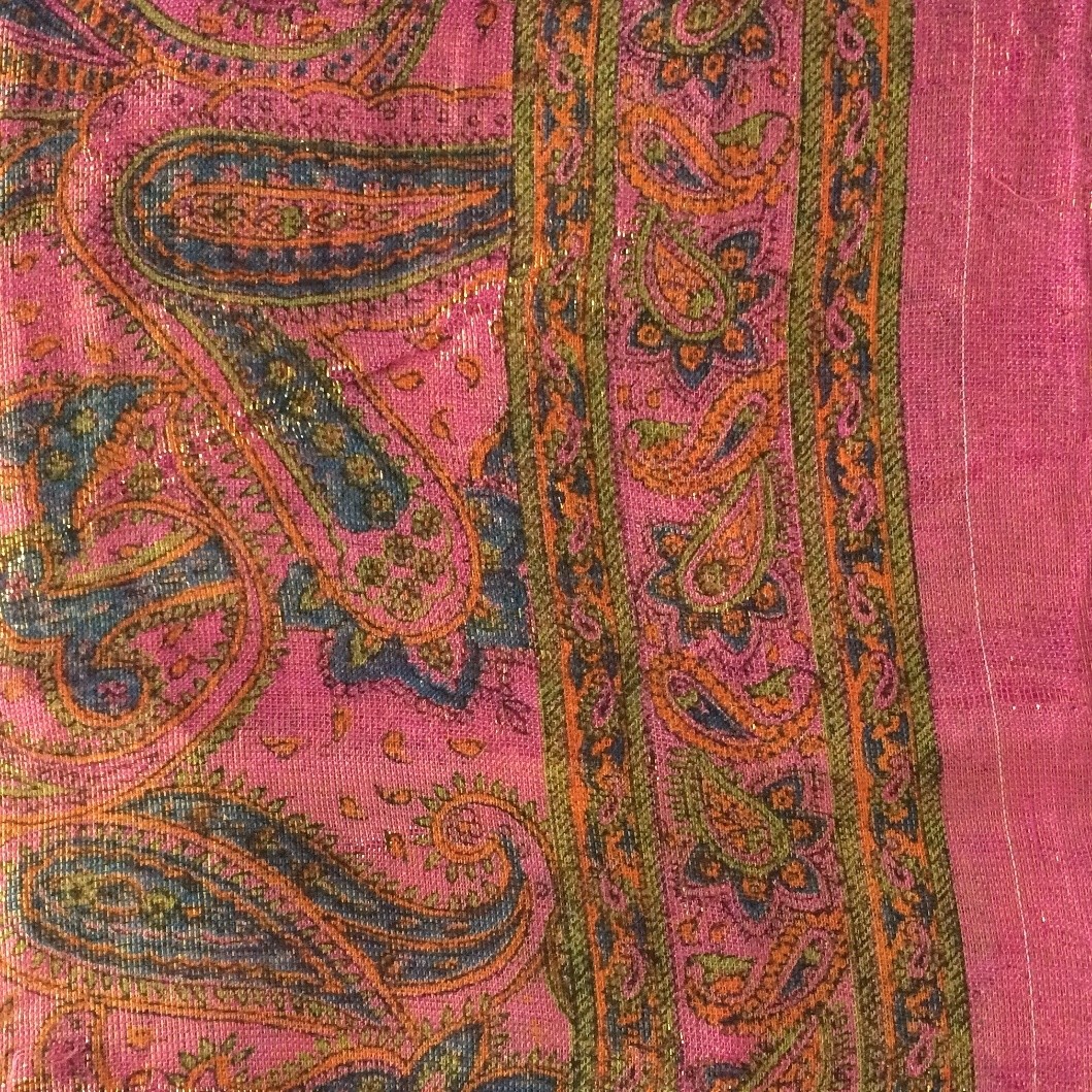 Dull pink paisley shimmering head scarve