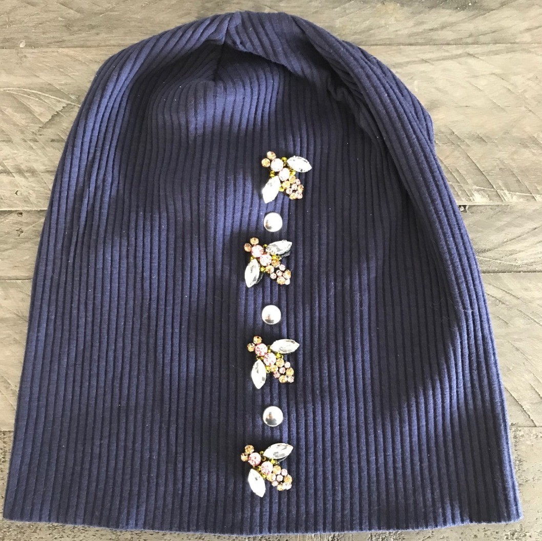 Navy center bee stripe beanie