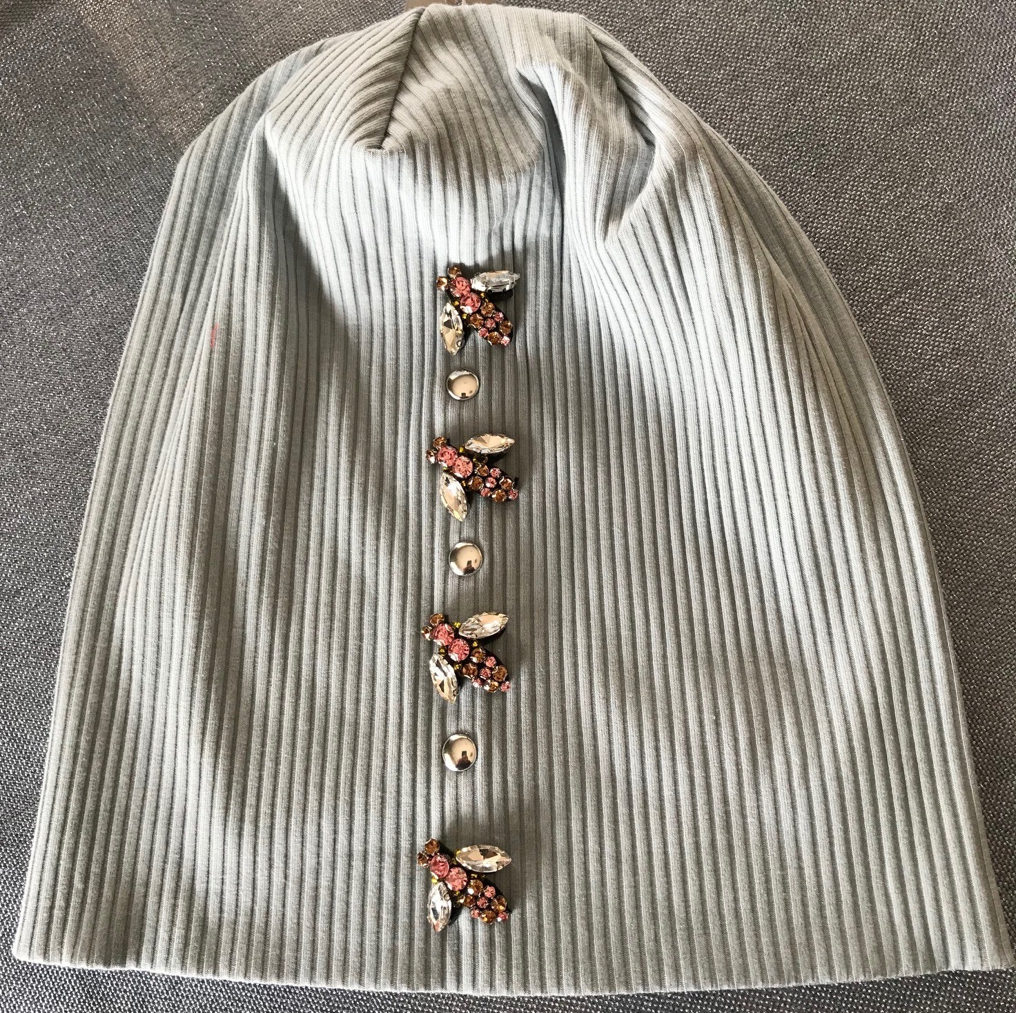 Smokey blue center bee stripe beanie