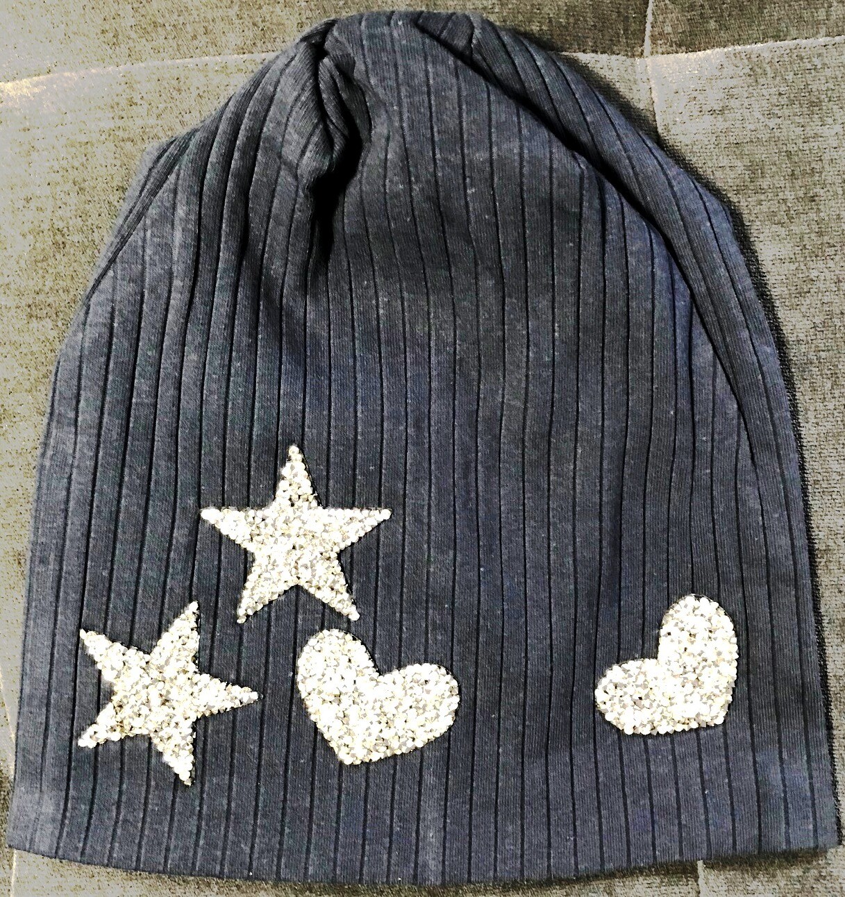 Navy wide ribbed cotton beanie w/heart and stars