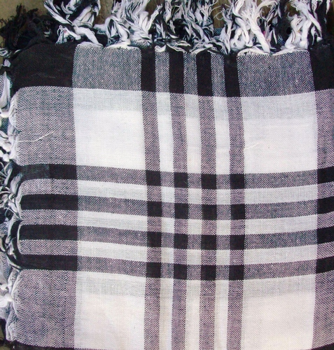Black and white plaid tichel