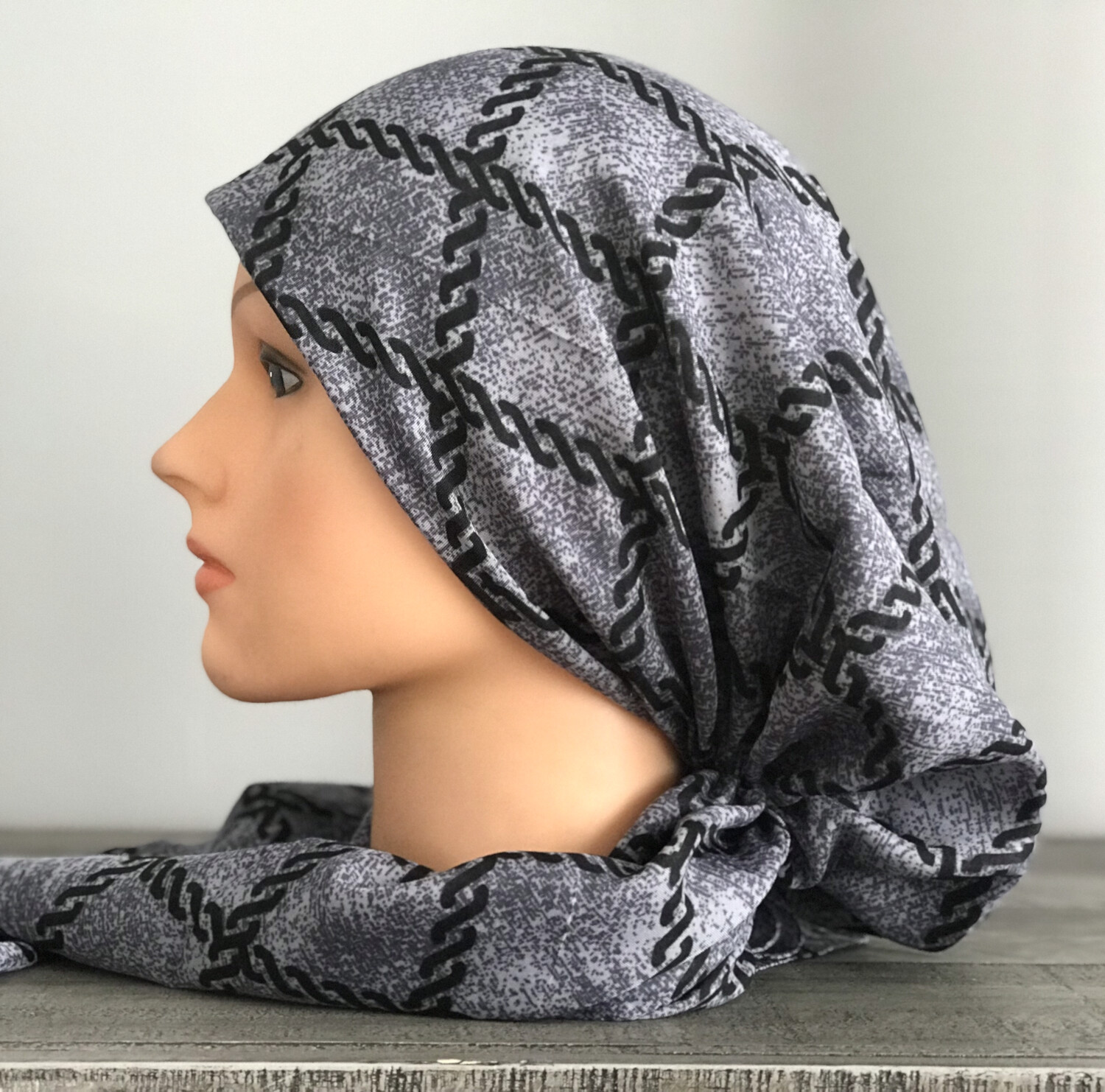Gray/black pretied Turkish Tichel