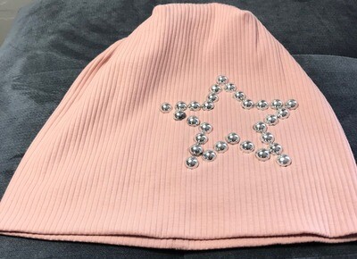 Ribbed beanie with ex. silver stoned star