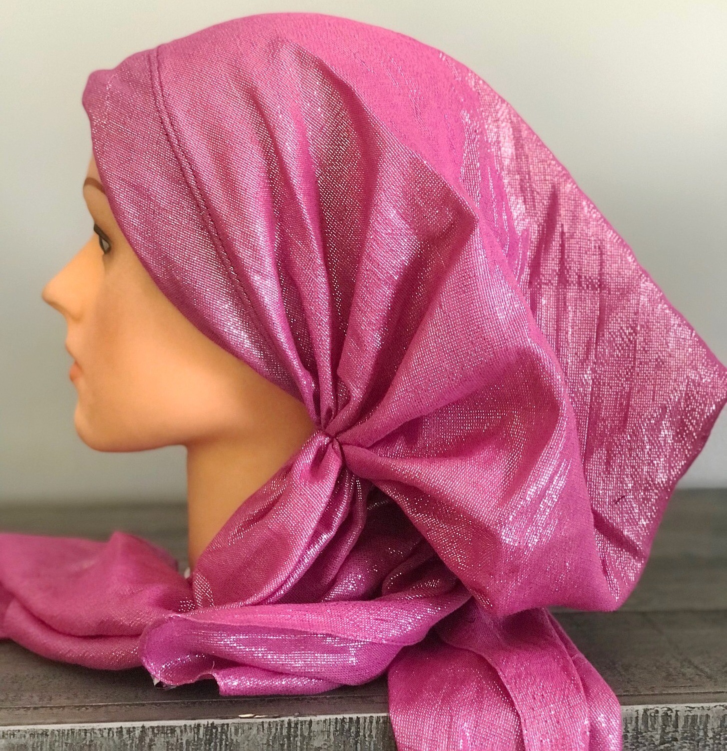 Raspberry shimmering pre tied tichel