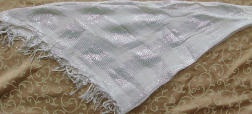 White triangular tichel bandana
