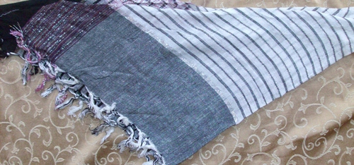 Gray and black triangular tichel bandana