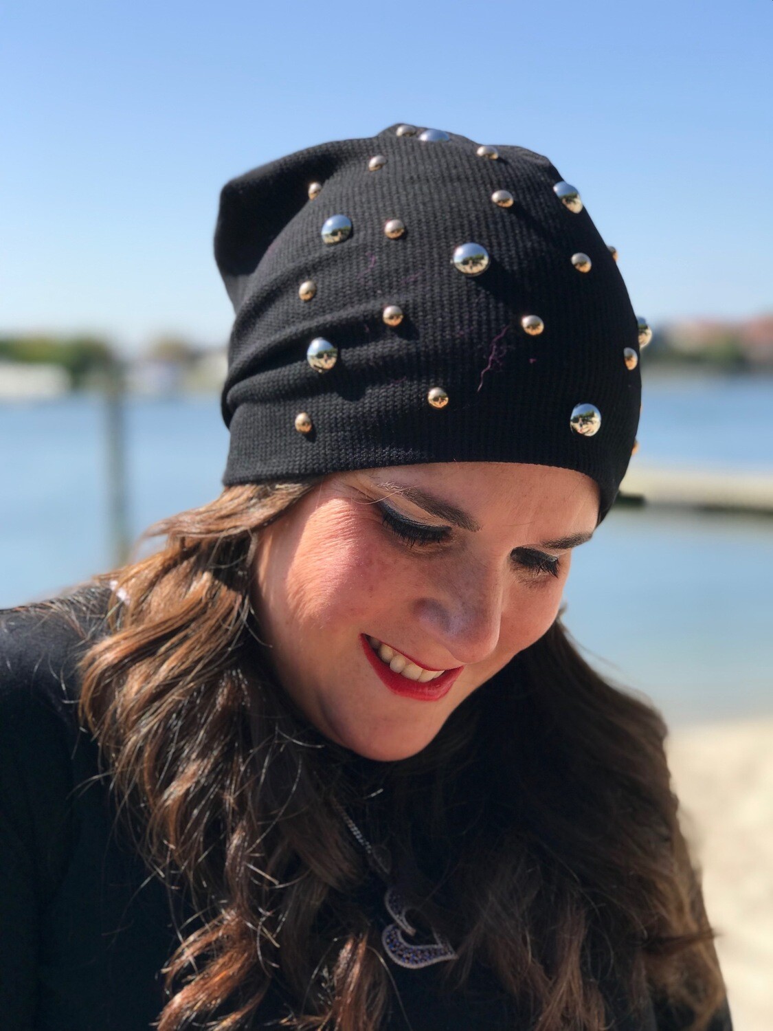Black glamorous waffle cotton beanie
