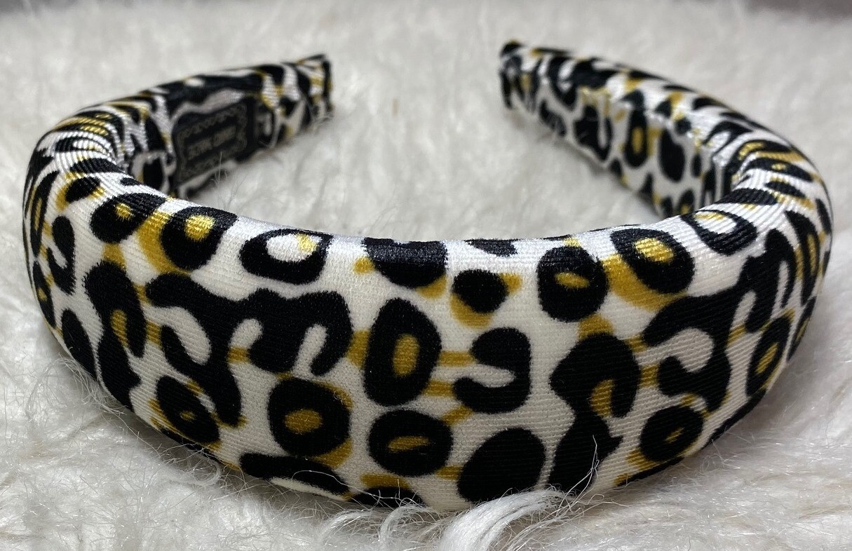 Hard headband with animal print center