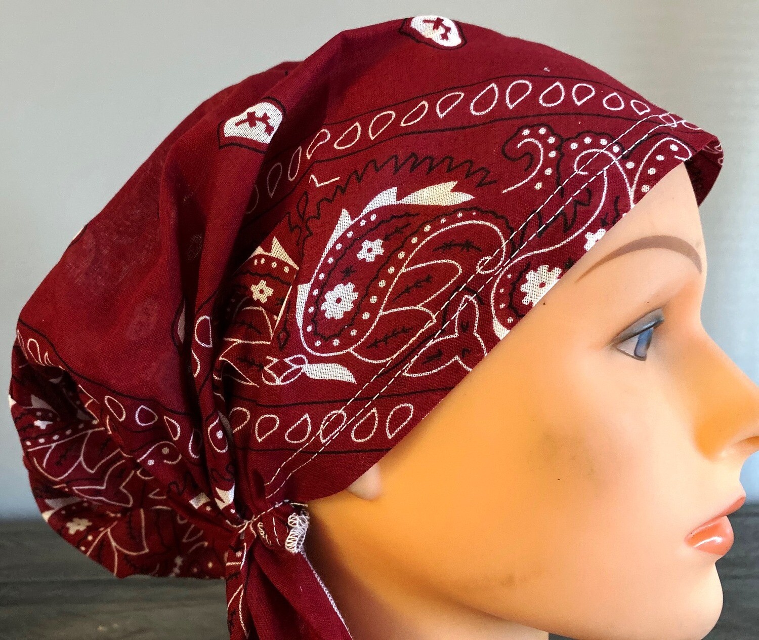 Pre tied bandana maroon