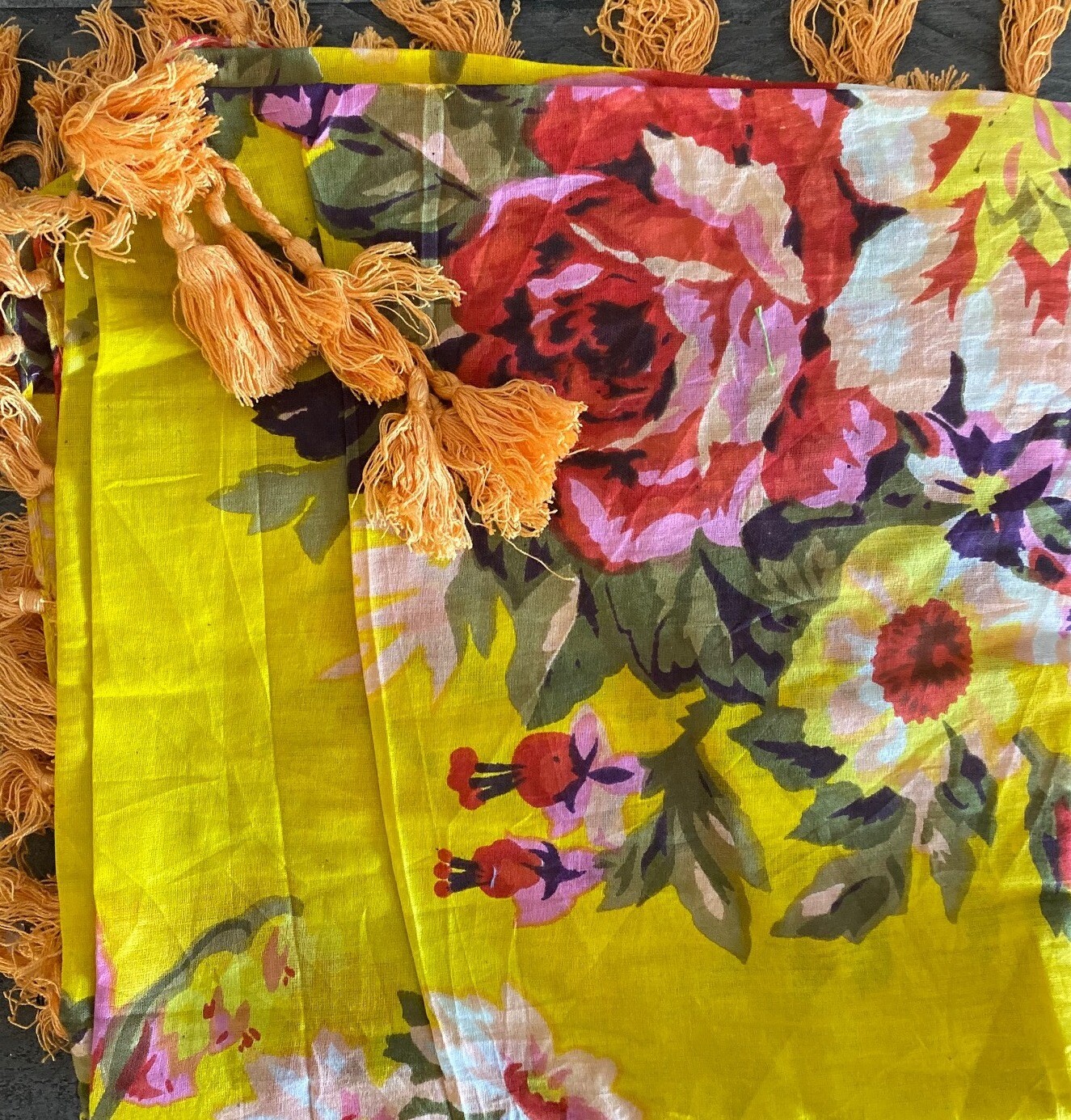 Yellow extra fancy tichel