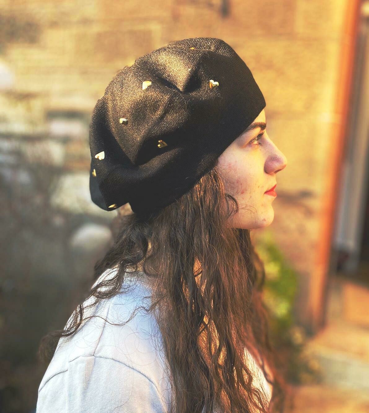 Black soft beret w/heart &amp; studs