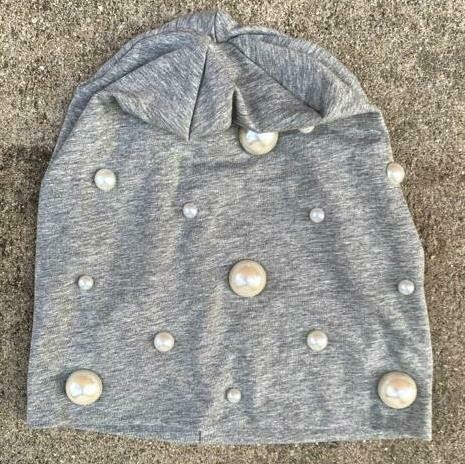 Light gray thin pearled beanie