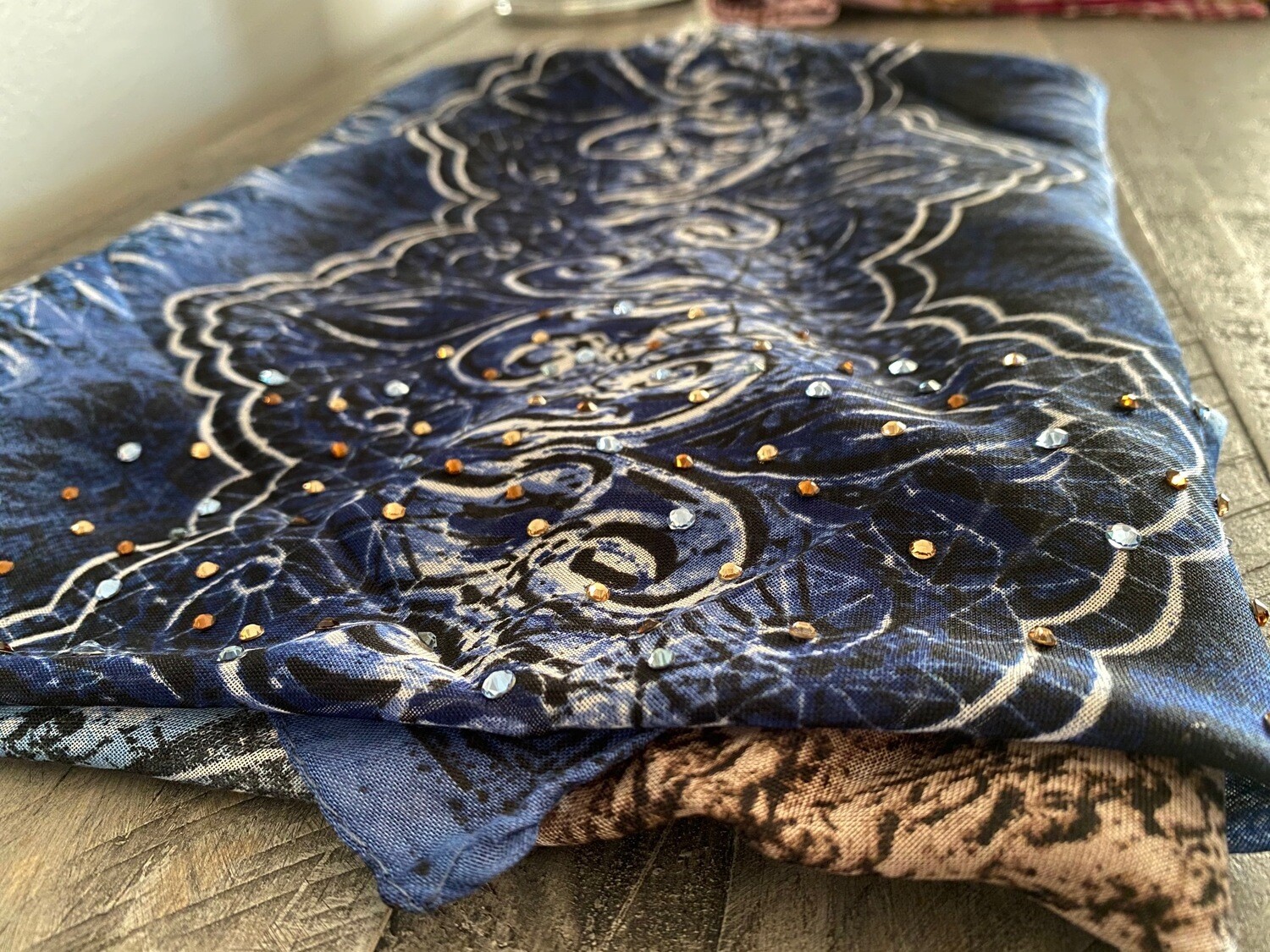 Blue hand decorated tichel