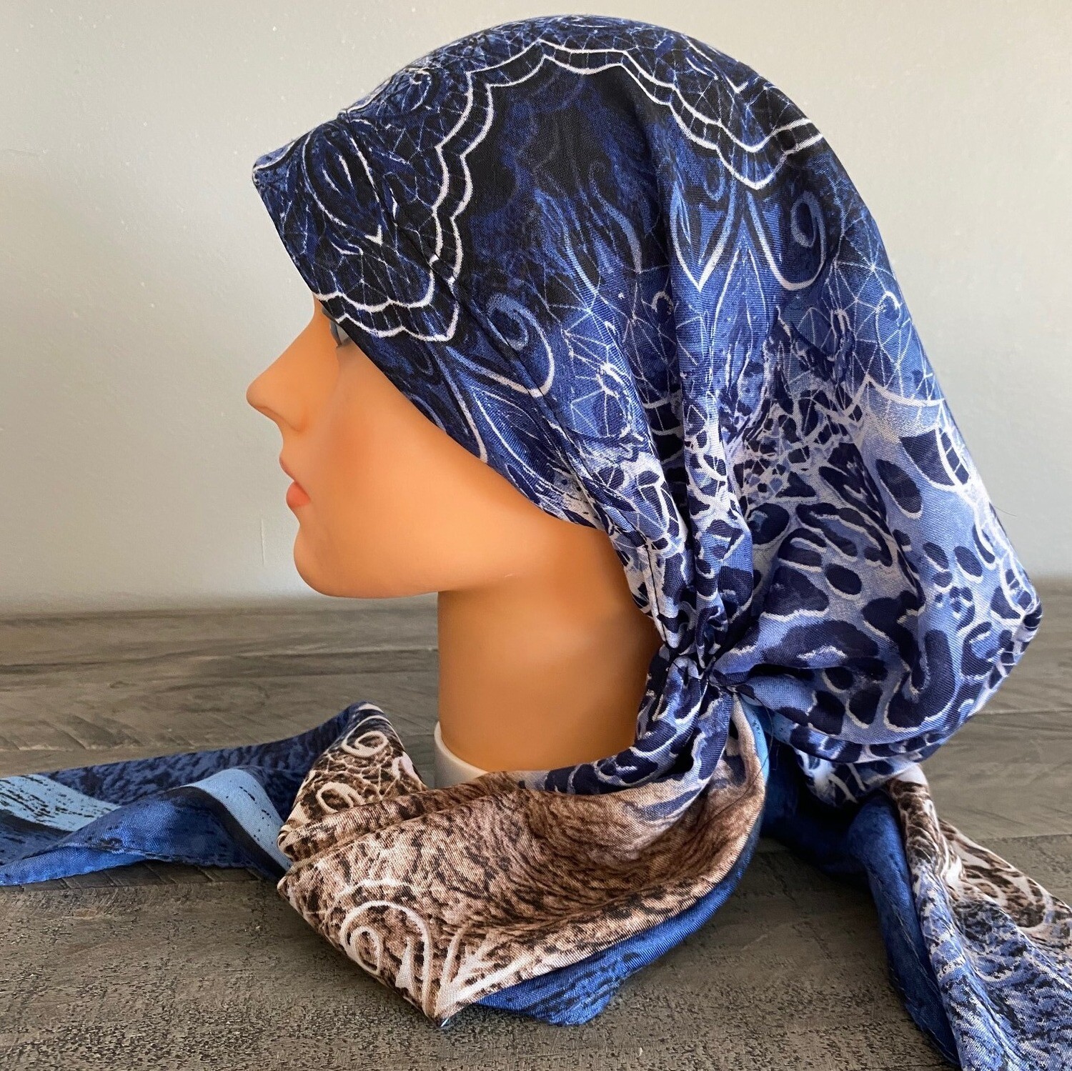 Blue w/animal pattern Turkish Tichel w/band sewn in