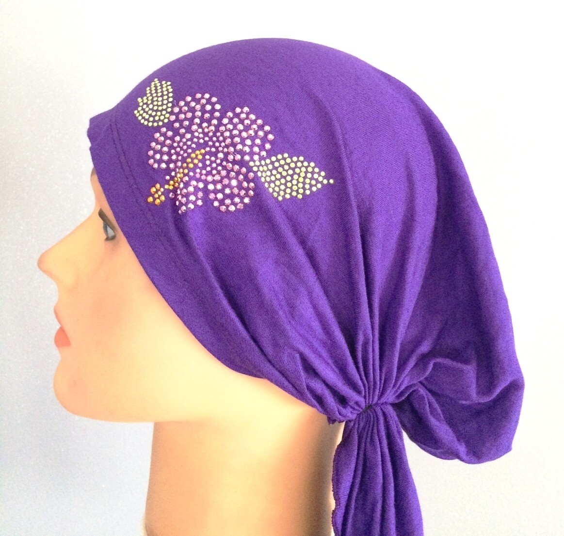 Violet pretied tichel with pink applique