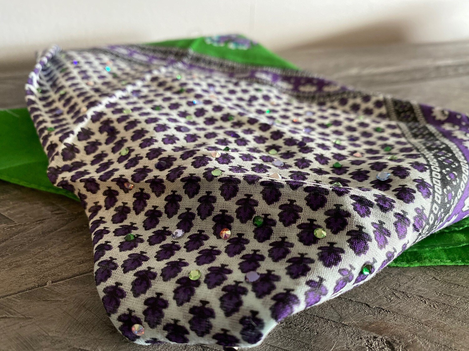 Bold green hand decorated tichel