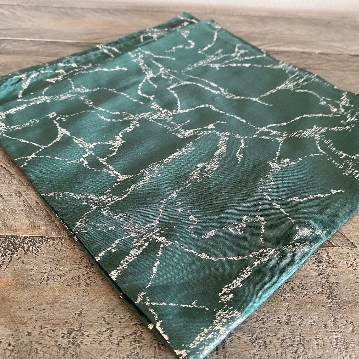 Green - metallic silver marble pattern tichel
