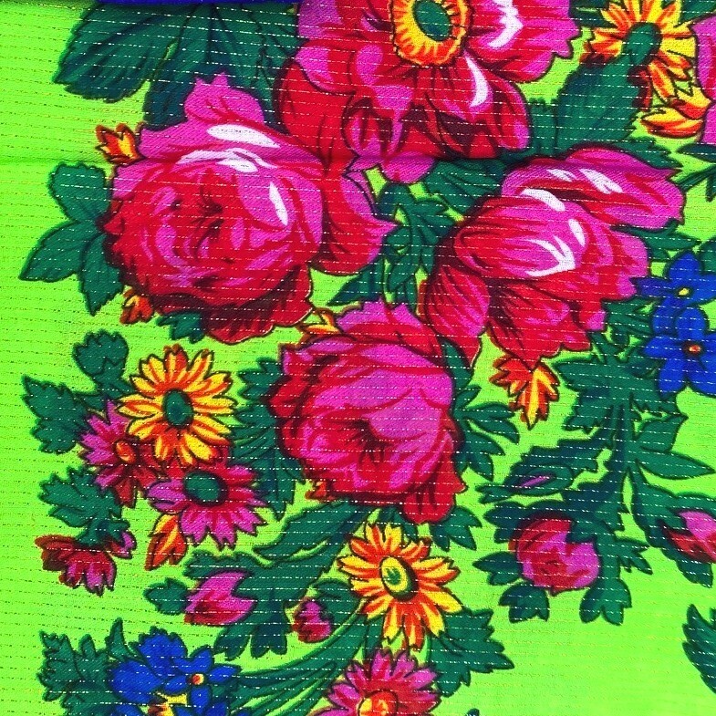 Neon green vintage tichel w/silver &amp; gold threads