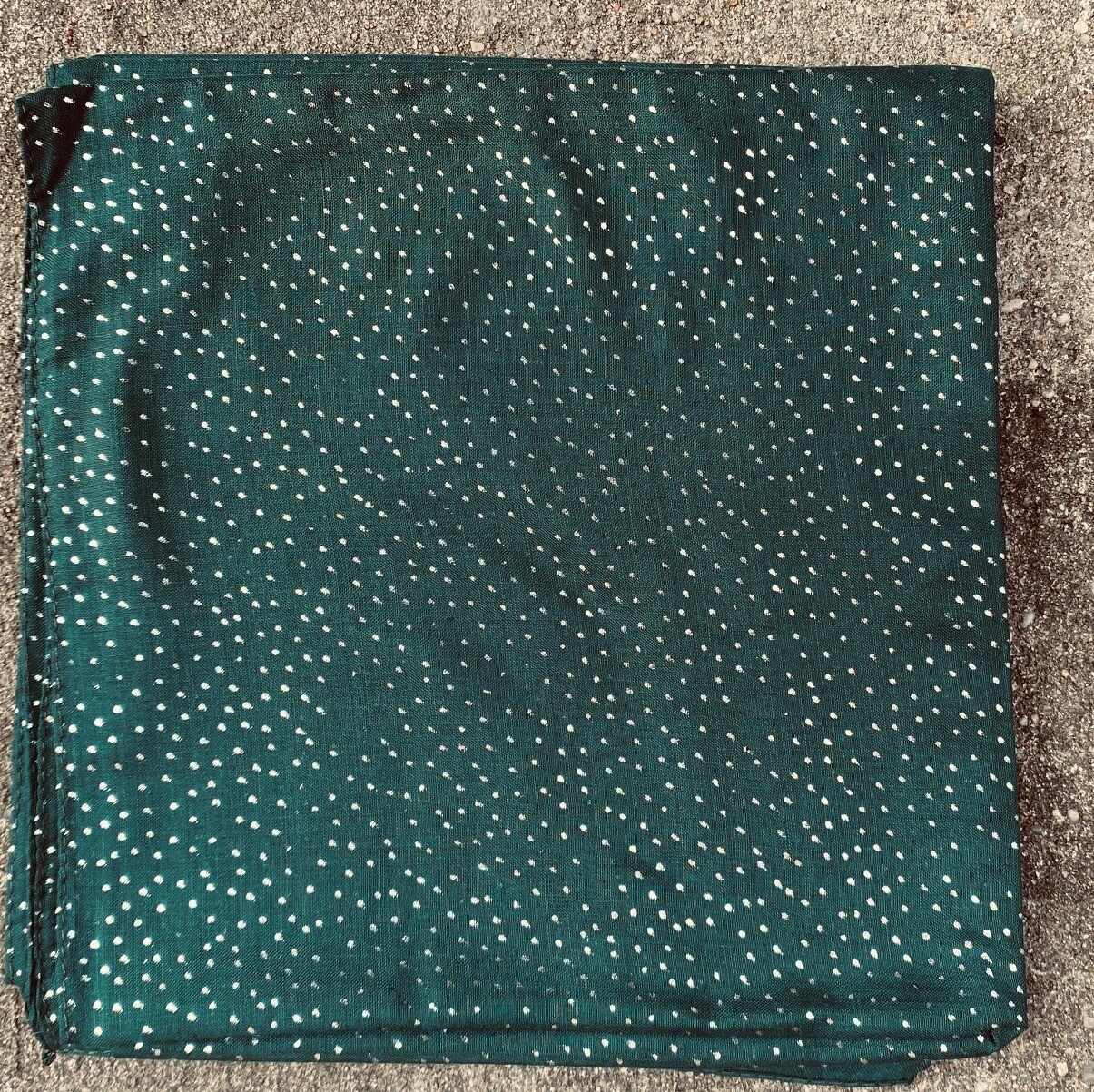 Green - metallic silver speckled tichel