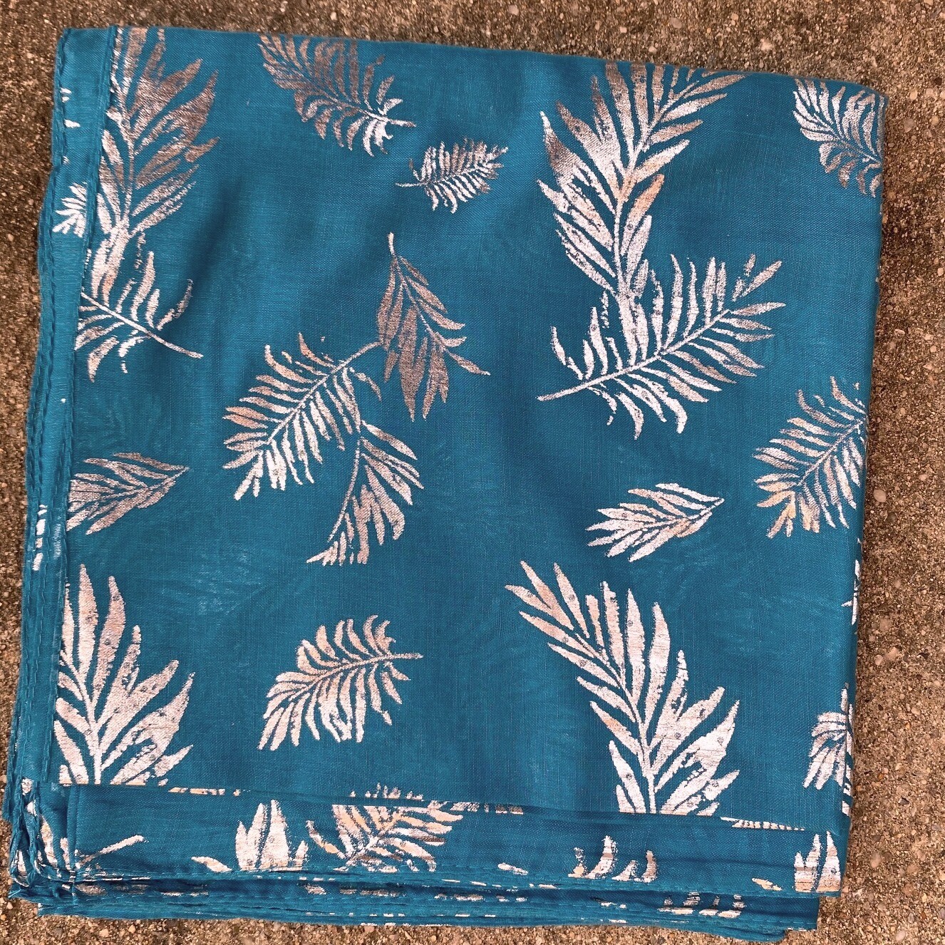 Turquoise - silver metallic leaves pattern tichel