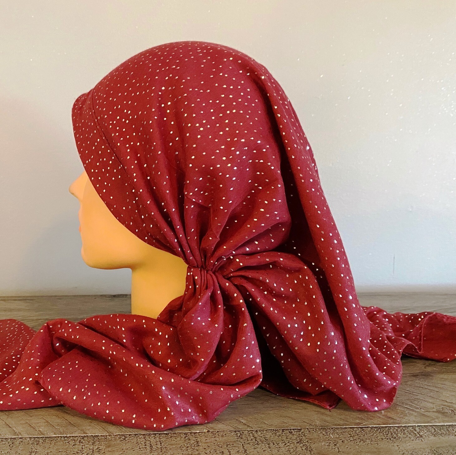 Maroon silver metallic speckled long back pre-tied kerchief w/band sewn in