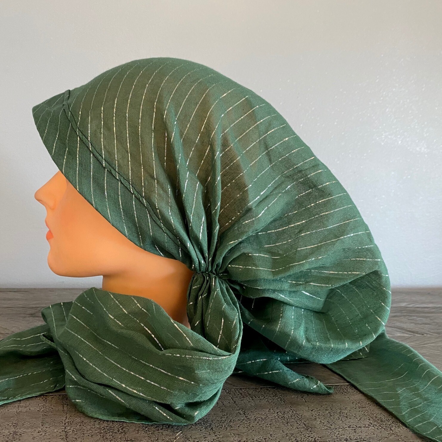 Green lurex pre tied tichel (single layer)