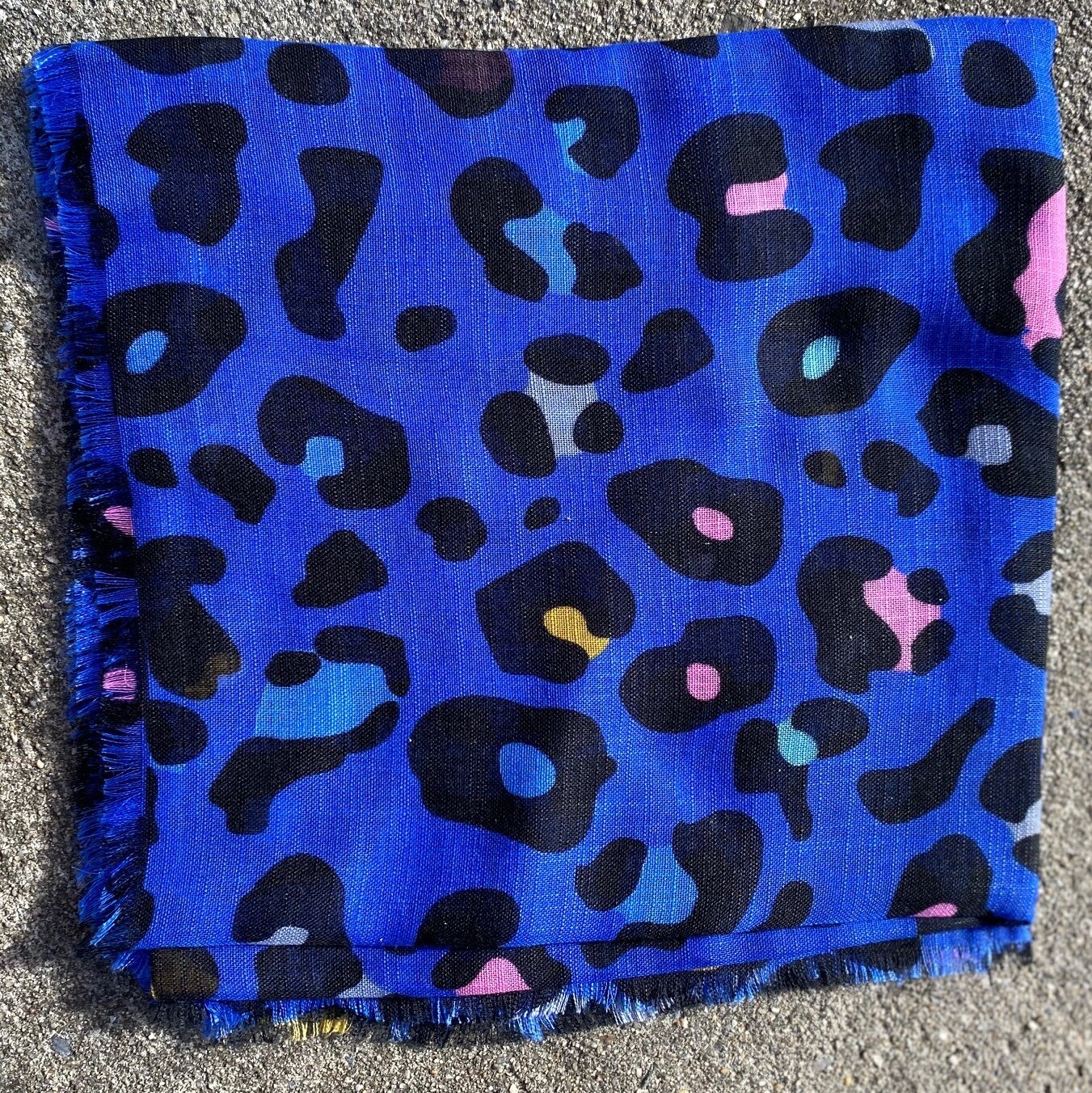 Dark blue leopard fringed tichel