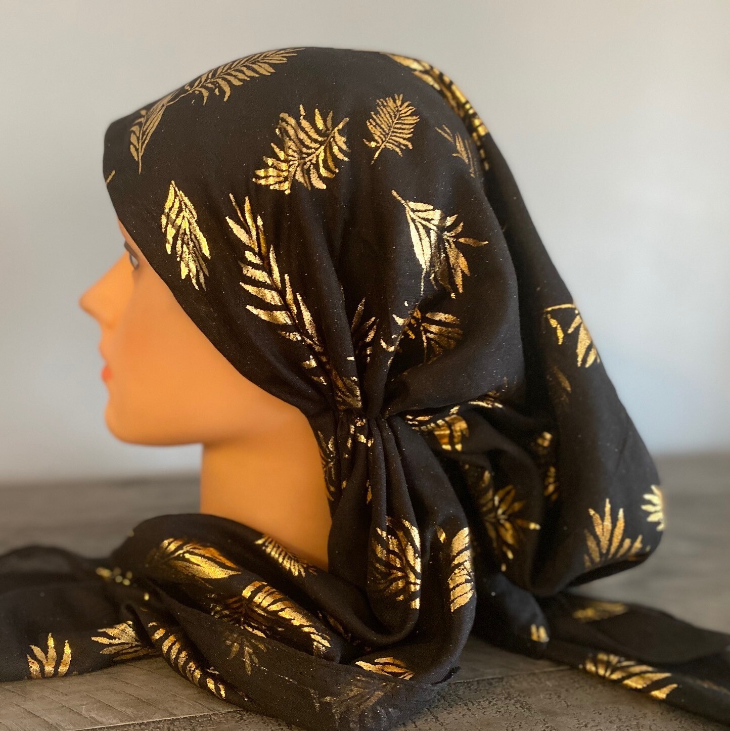 Black/gold -leaves pattern pre-tied tichel w/band sewn in  (BBS)