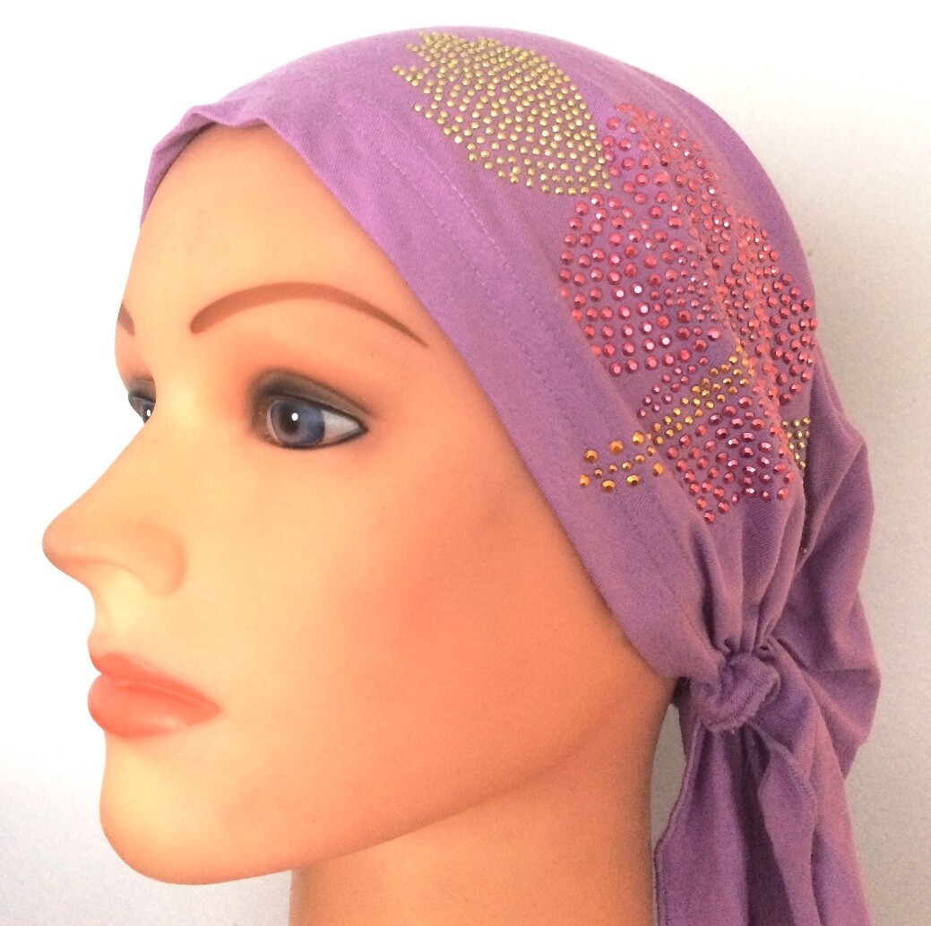 Lavender pre-tied tichel with applique