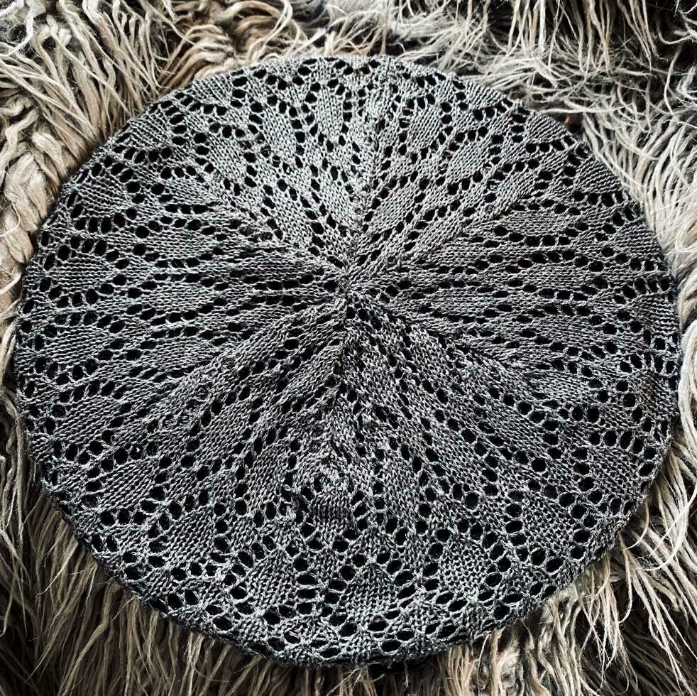 Dark gray Lined Beret Snood w/pull tab 